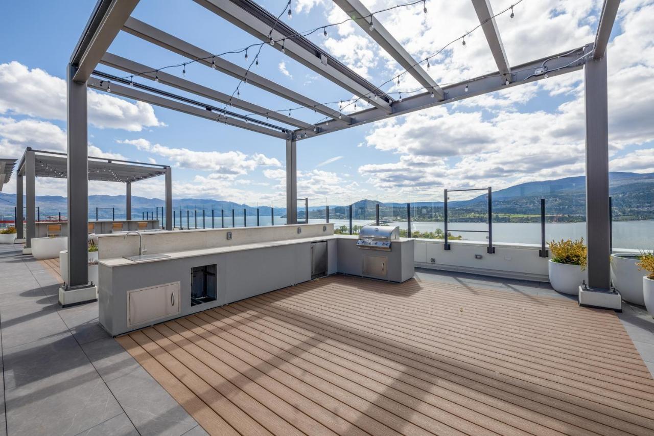 Brand New Luxury Downtown Near The Beach #13 Kelowna Luaran gambar