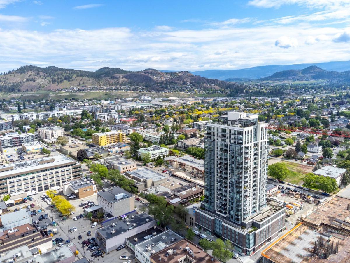 Brand New Luxury Downtown Near The Beach #13 Kelowna Luaran gambar
